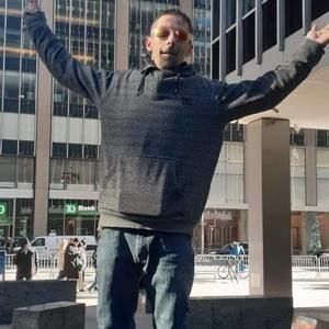 Meet your Posher, Travis